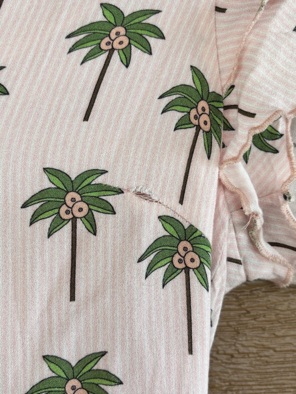 Alice+Olivia Pink PalmTree Romper with Ruffled Shoulders -Sz 2 (see description) - Picture 4 of 7